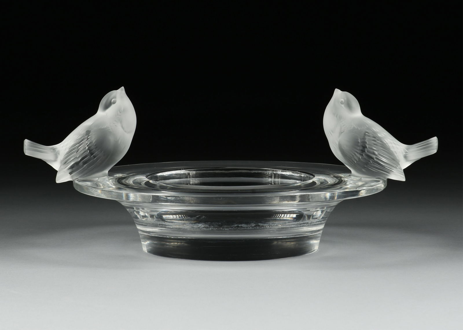 A LALIQUE "Moineaux Moqueurs" CENTERPIECE BOWL, FRENCH, MID 20TH CENTURY, (1 of 9)