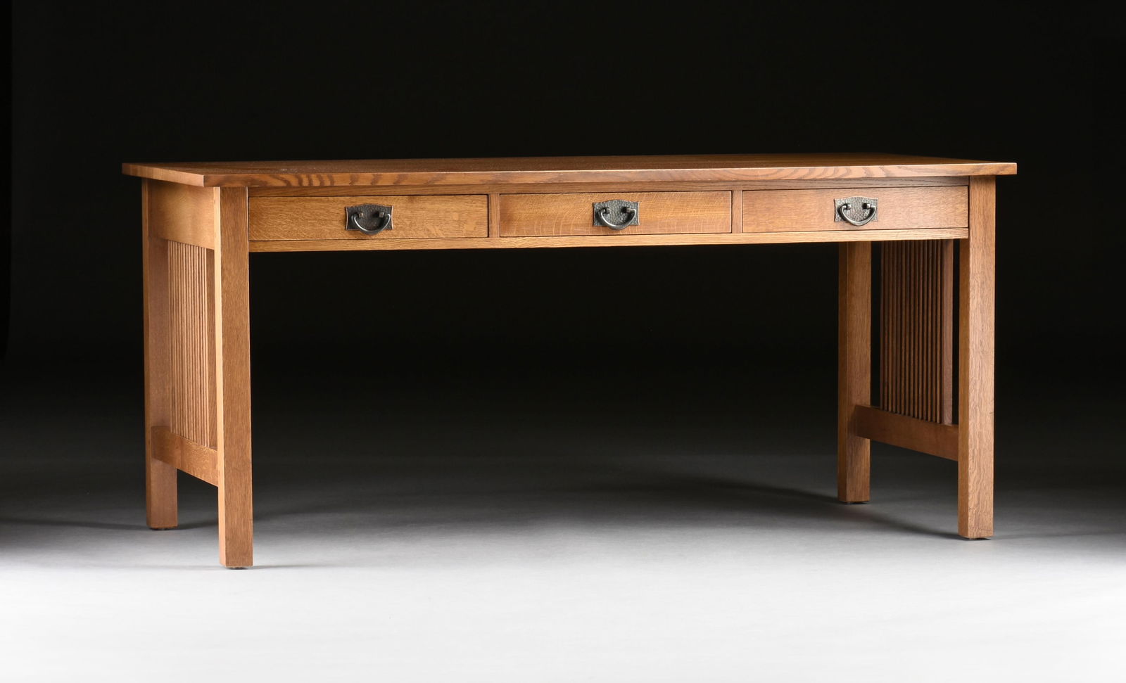 A STICKLEY MISSION STYLE DESK, AMERICAN, 21ST CENTURY, (1 of 11)