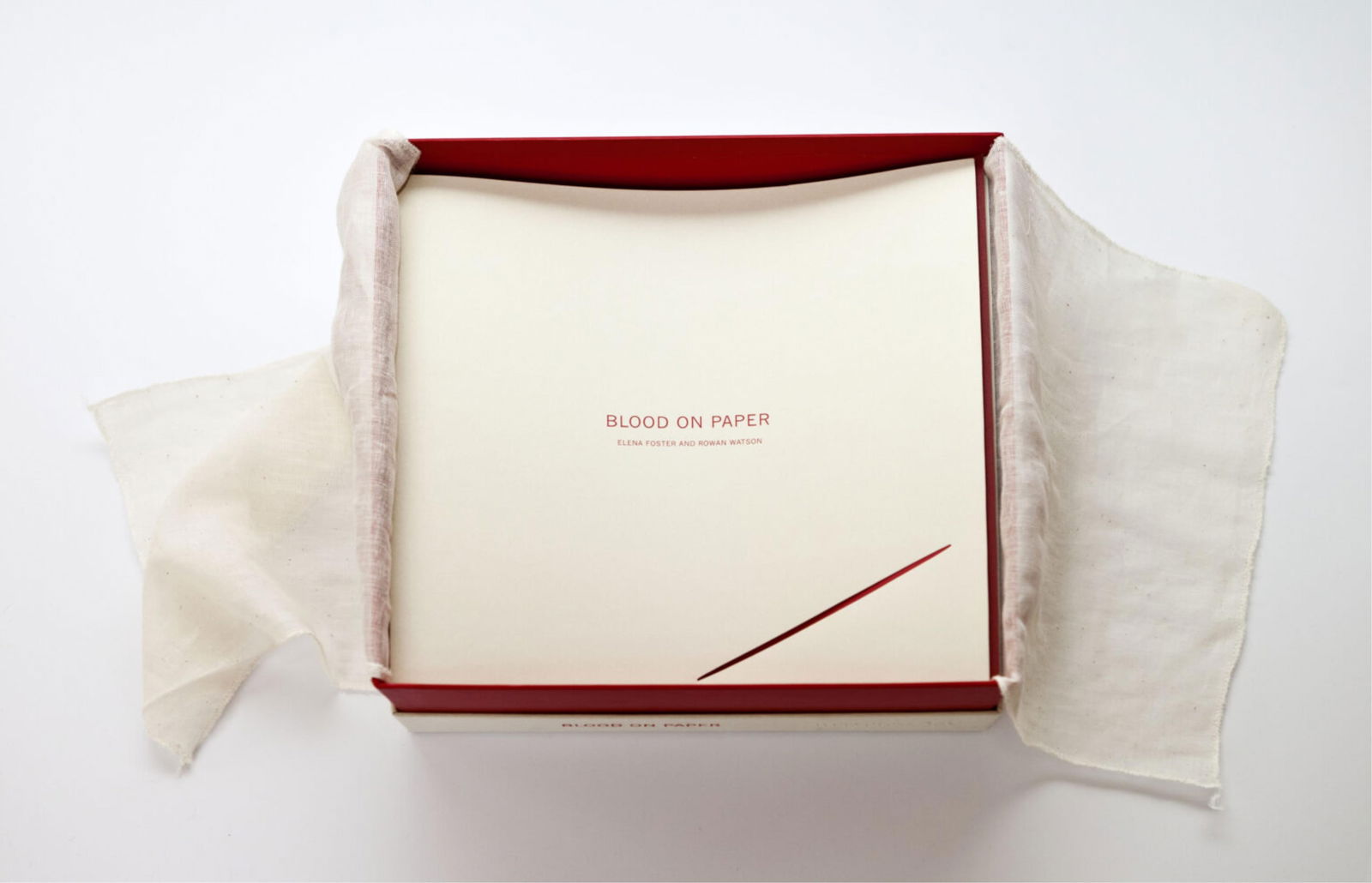 ELENA FOSTER and ROWAN WATSON "Blood on Paper: The Art of the Book," 2008,: ELENA FOSTER and ROWAN WATSON "Blood on Paper: The Art of the Book," 2008,first edition, hard cover exhibition catalog, published by Ivory Press and the Victoria and Albert Museum, London.*Photos cour