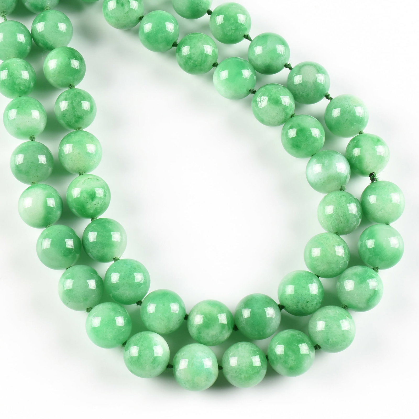 A JADE BEAD NECKLACE, - 2