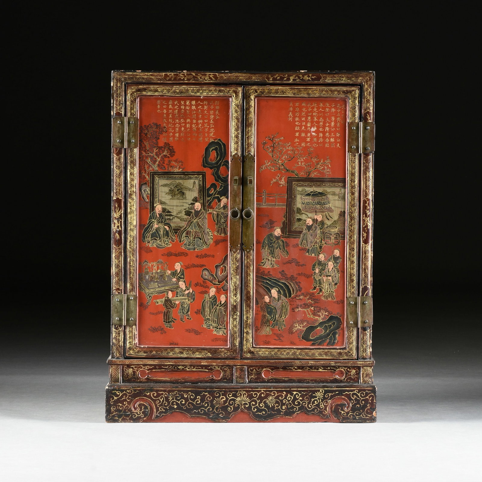 A COROMANDEL CABINET, CHINESE EXPORT, 19TH/20TH CENTURY, (1 of 12)