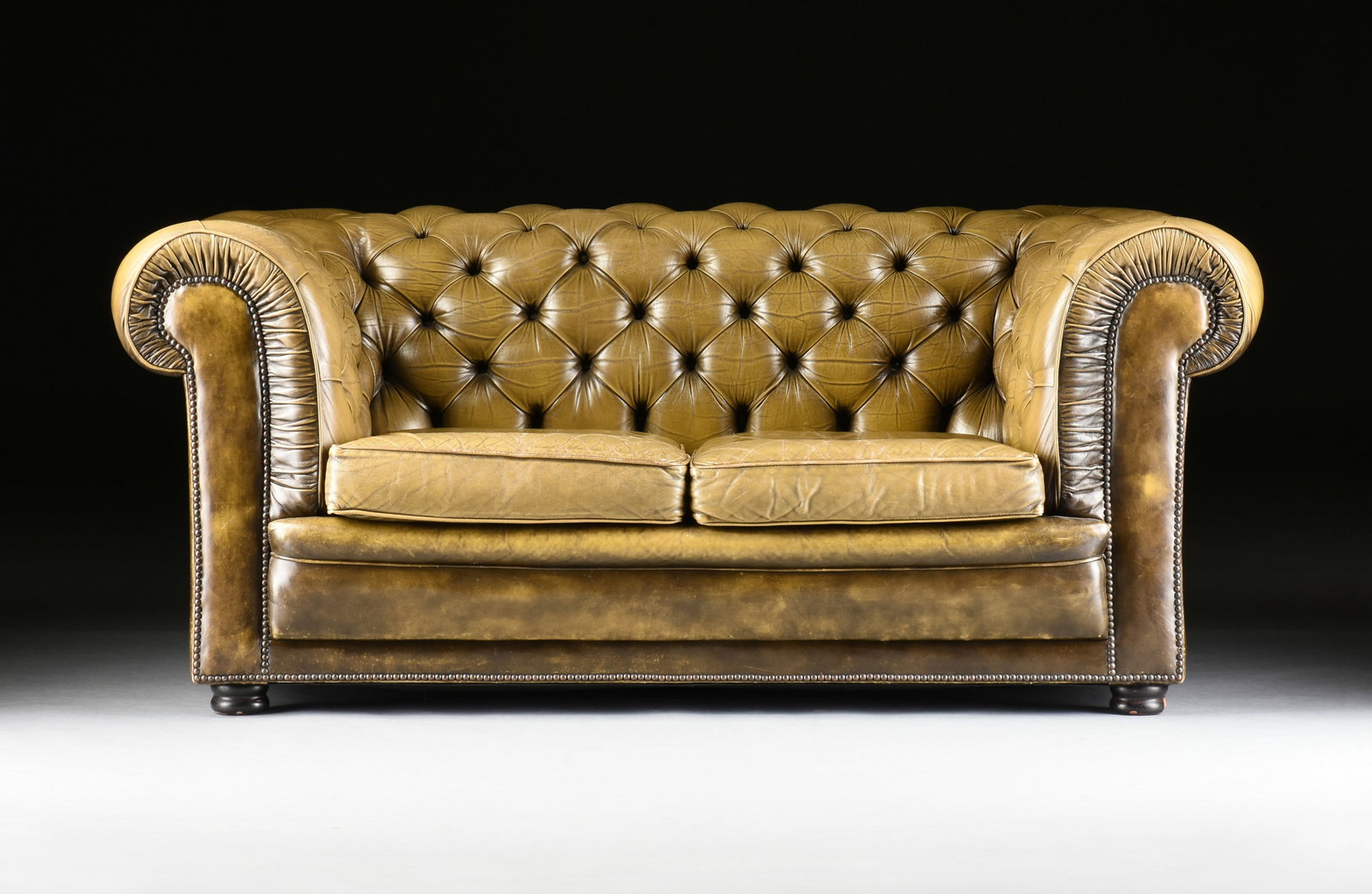 A WADE CHESTERFIELD SOFA, BRITISH, CIRCA 1970, (1 of 6)