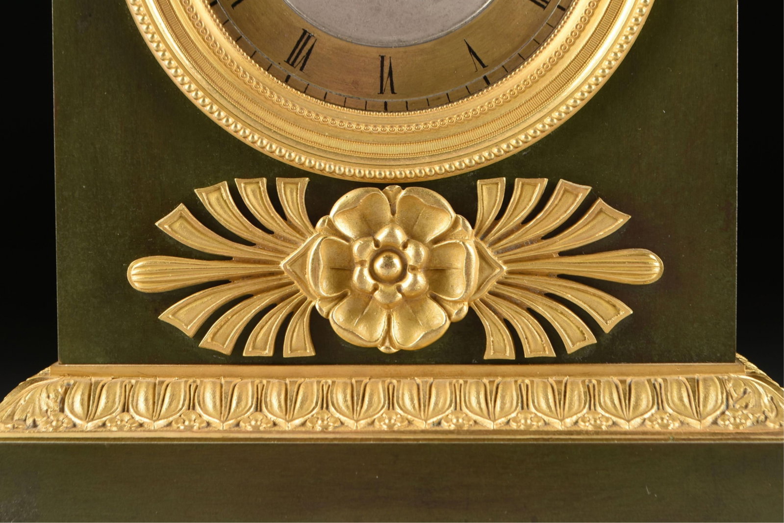 A NEOCLASSICAL BRONZE ORMOLU MANTEL CLOCK, 1820s, - 3