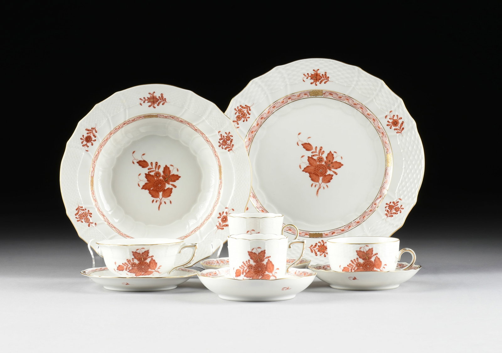 A HEREND 178 PIECE Chinese Bouquet PORCELAIN DINNER SERVICE, HUNGARIAN, 20TH CENTURY, (1 of 16)