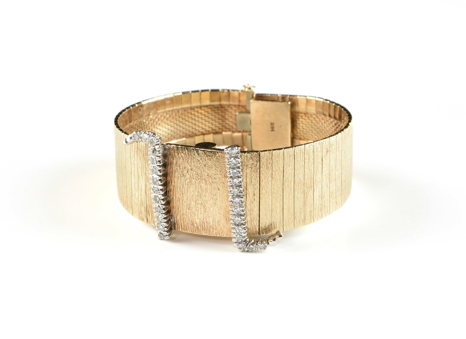 A 14K GOLD AND DIAMOND BRACELET WATCH, 20TH CENTURY, (1 of 6)