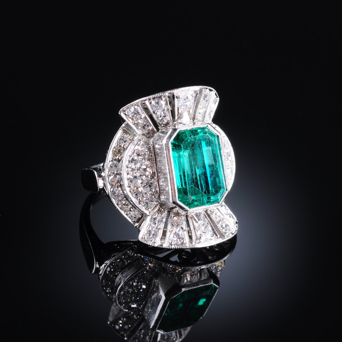 AN 18K WHITE GOLD, EMERALD, AND DIAMOND LADY'S RING, (1 of 3)