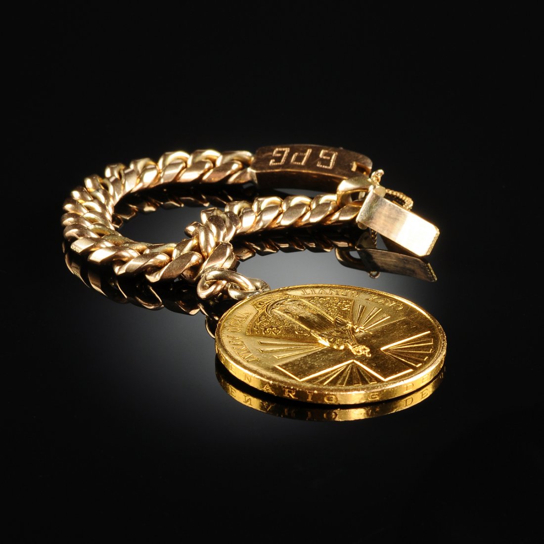 AN 18K AND 14K YELLOW GOLD LADY'S BRACELET, (1 of 4)