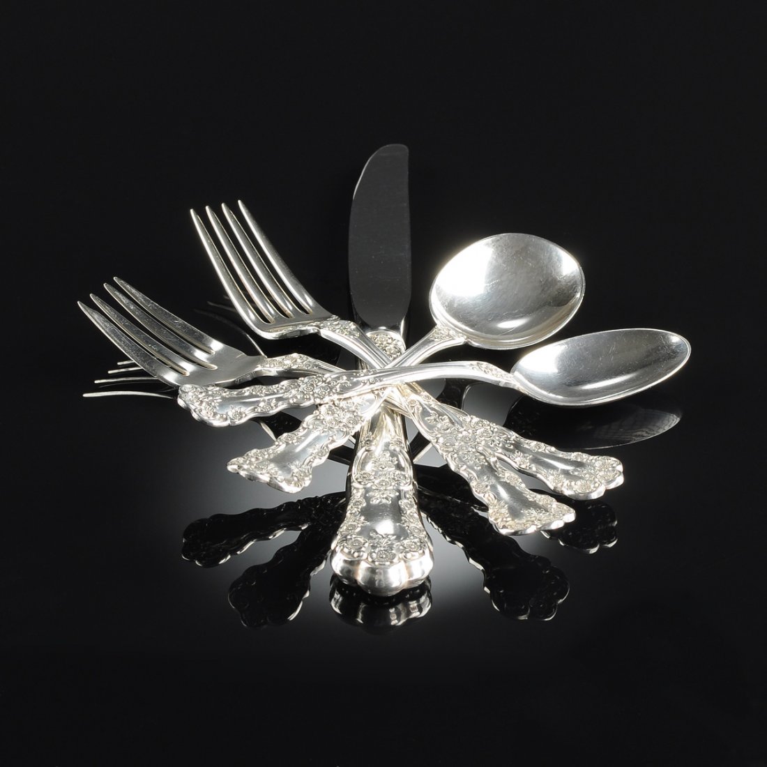 A SEVENTY-ONE PIECE GORHAM STERLING SILVER FLATWARE (1 of 9)