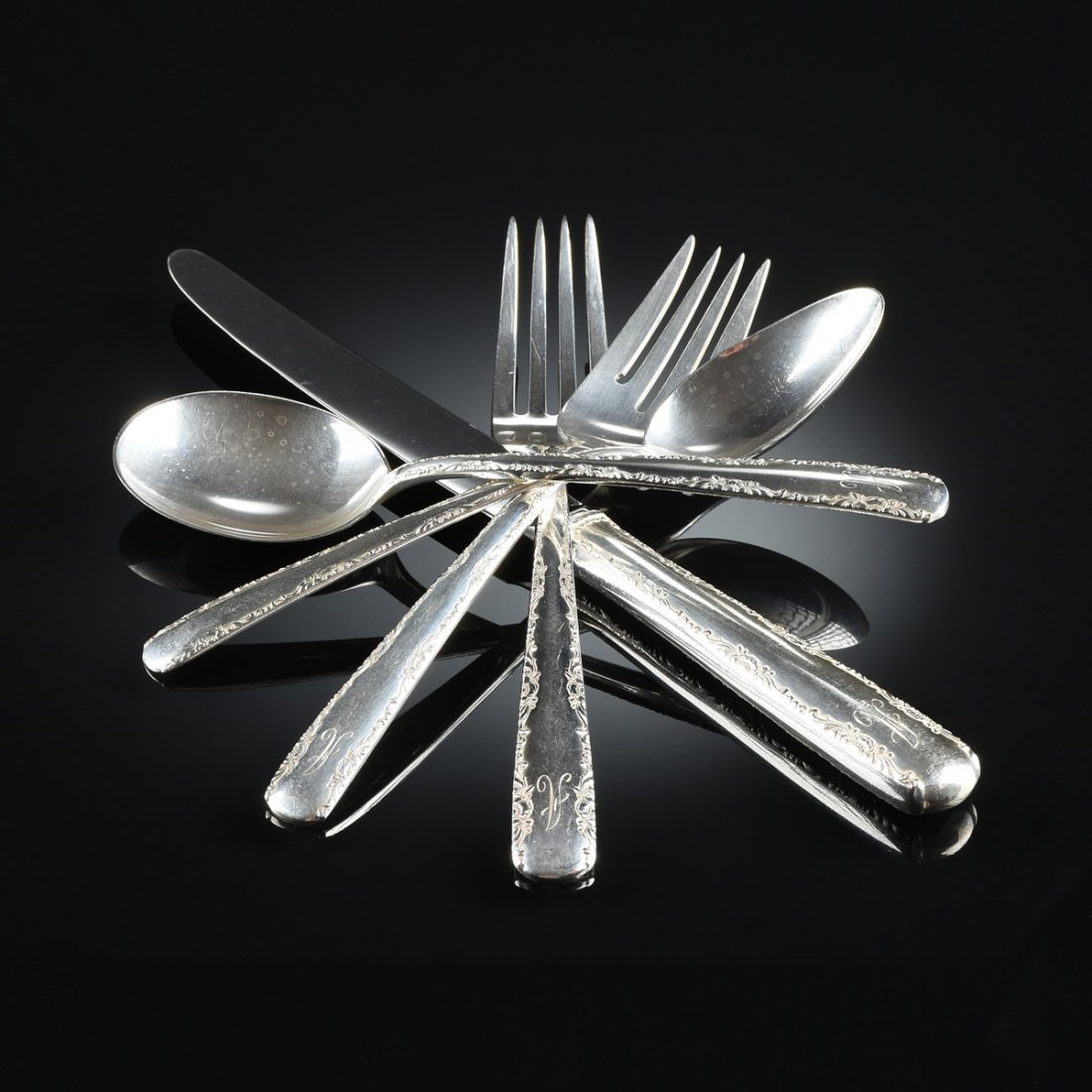 A FIFTY-NINE PIECE GORHAM STERLING SILVER FLATWARE (1 of 7)