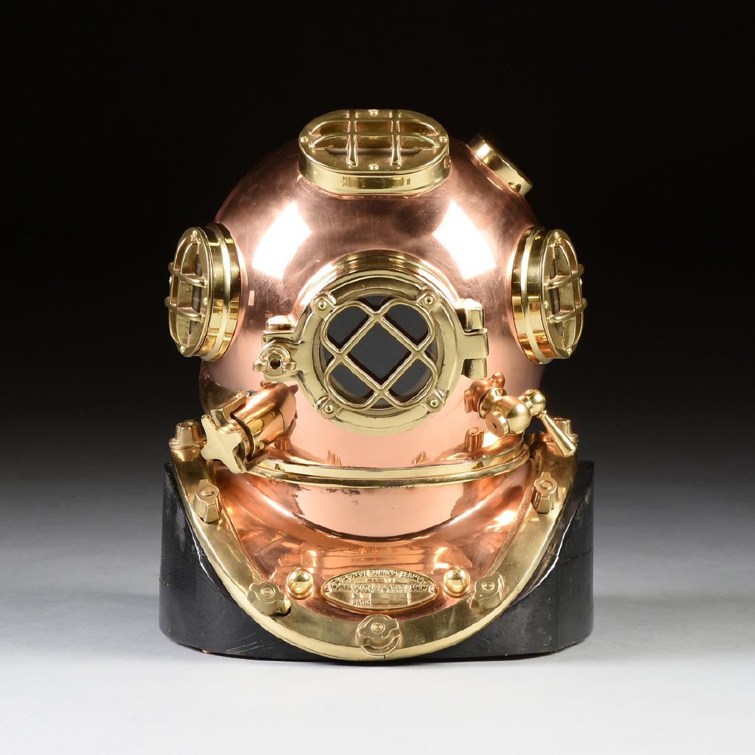 A U.S. NAVY "MARK V" DIVING HELMET, 20TH CENTURY, (1 of 10)