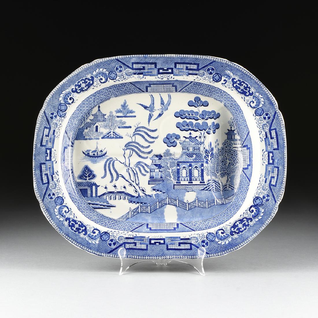 A VINTAGE RIDGWAYS BLUE AND WHITE WILLOW WARE MEAT (1 of 8)