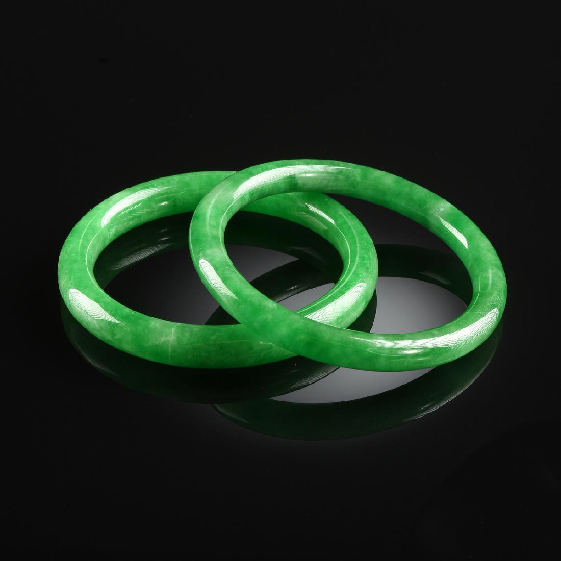 A GROUP OF TWO CHINESE JADEITE JADE BANGLES, MODERN, (1 of 1)