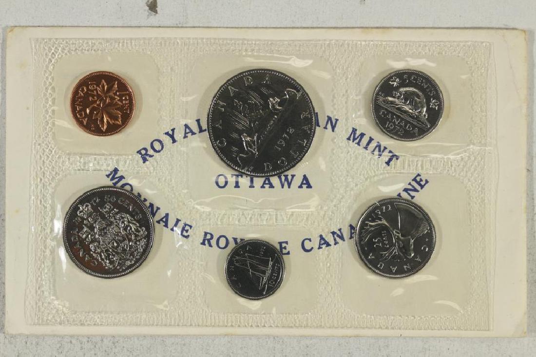 1972 CANADA (PF LIKE) SET WITH ENVELOPE (1 of 2)