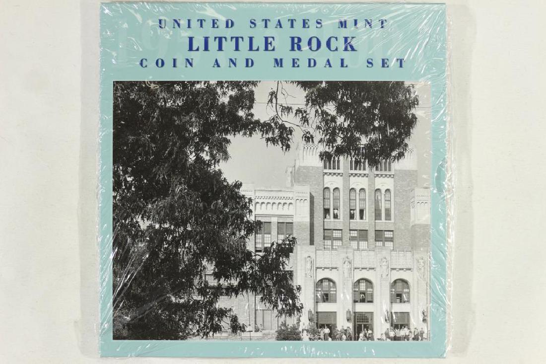 2007 US MINT LITTLE ROCK COIN & MEDAL SET (1 of 2)