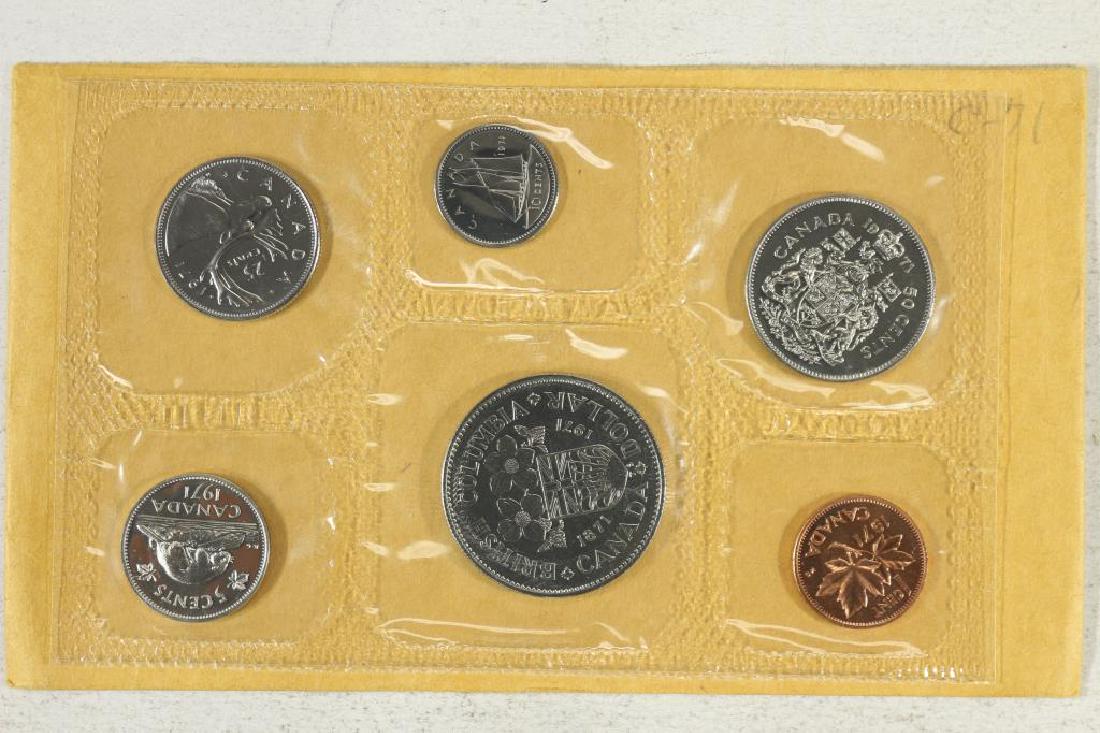 1971 CANADA (PF LIKE) SET WITH ENVELOPE (1 of 2)