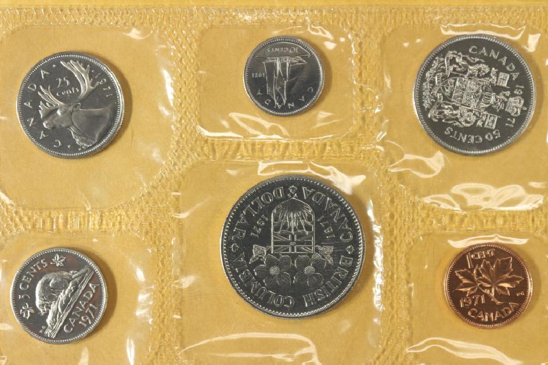 1971 CANADA (PF LIKE) SET WITH ENVELOPE (1 of 2)