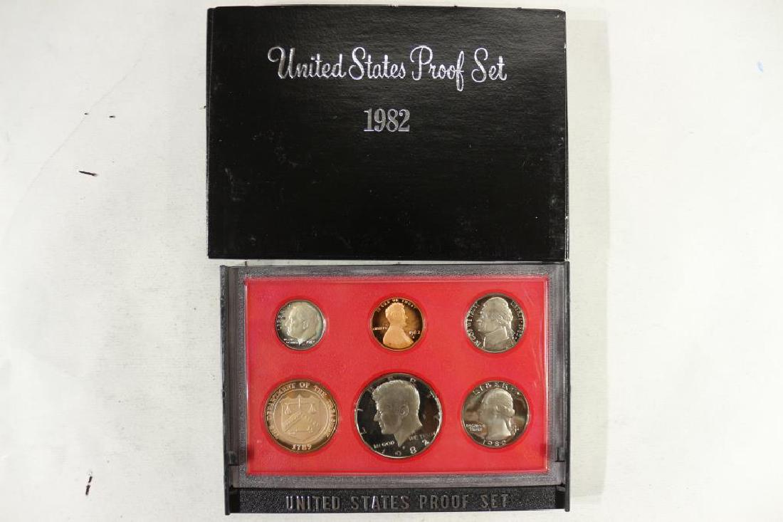 1982 US PROOF SET (WITH BOX) (1 of 2)