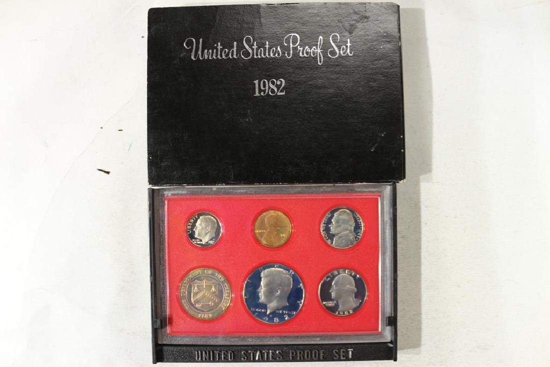 1982 US PROOF SET (WITH BOX) (1 of 2)