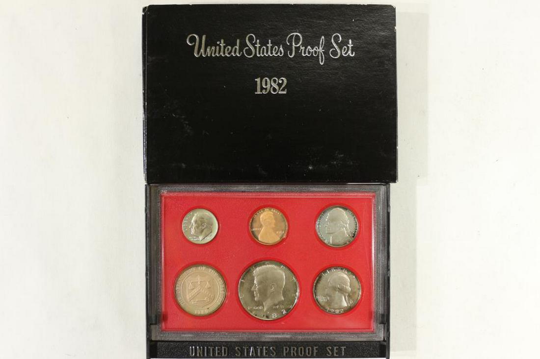 1982 US PROOF SET (WITH BOX) (1 of 2)