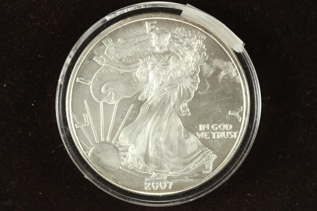 2007 AMERICAN SILVER EAGLE BRILLIANT UNC (1 of 2)