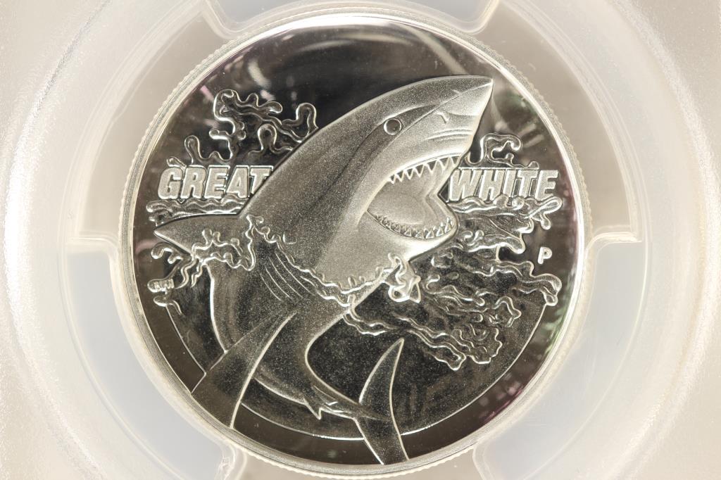 2015-P AUSTRALIA GREAT WHITE SHARK SILVER DOLLAR (1 of 3)