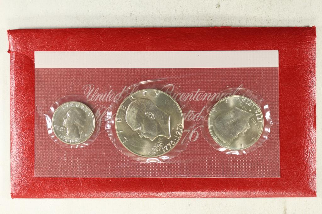 1976 US BICENTENNIAL SILVER UNC SET (1 of 2)