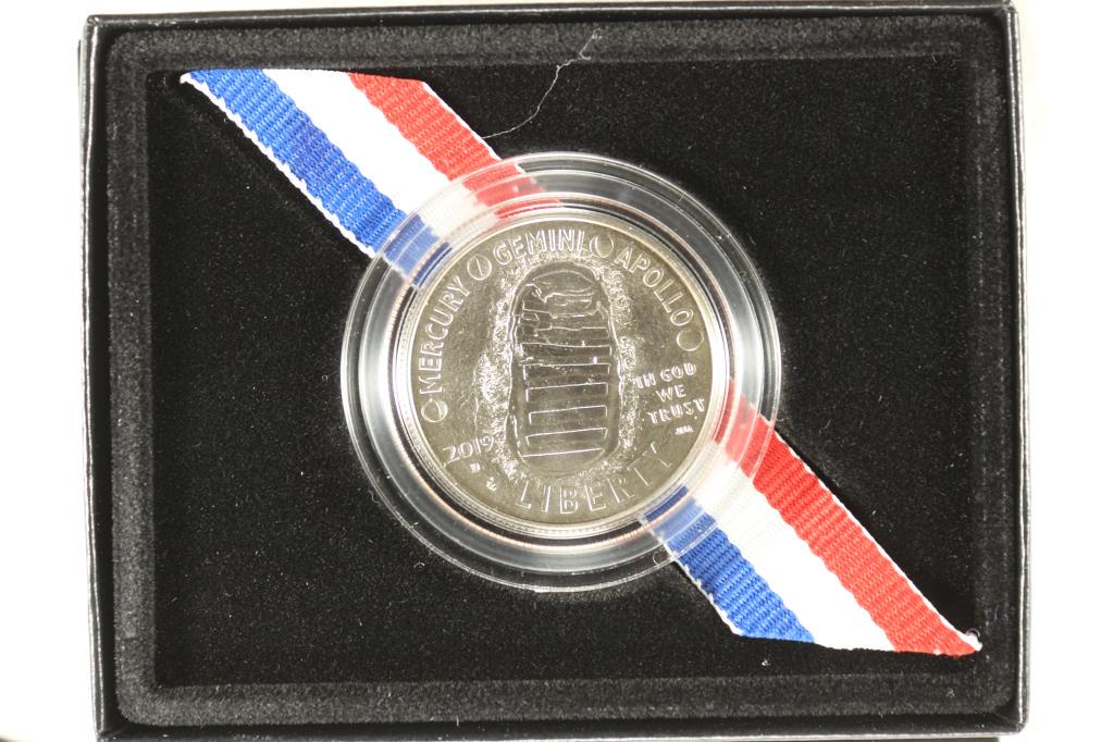 2019 APOLLO 11 50TH ANNIVERSARY UNC HALF DOLLAR (1 of 4)