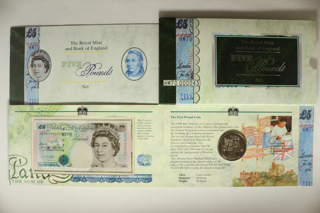 THE ROYAL MINT & BANK OF ENGLAND 5 POUNDS SET (1 of 4)