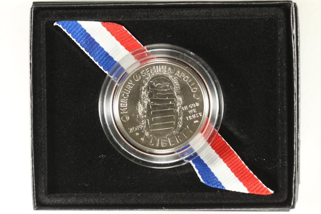 2019 APOLLO 11 50TH ANNIVERSARY COMMEMORATIVE (1 of 3)