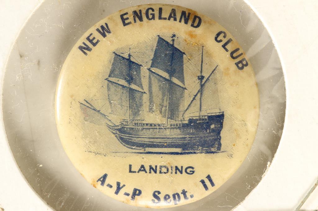 1 1/4 INCH VINTAGE PIN BACK BUTTON NEW ENGLAND (1 of 2)