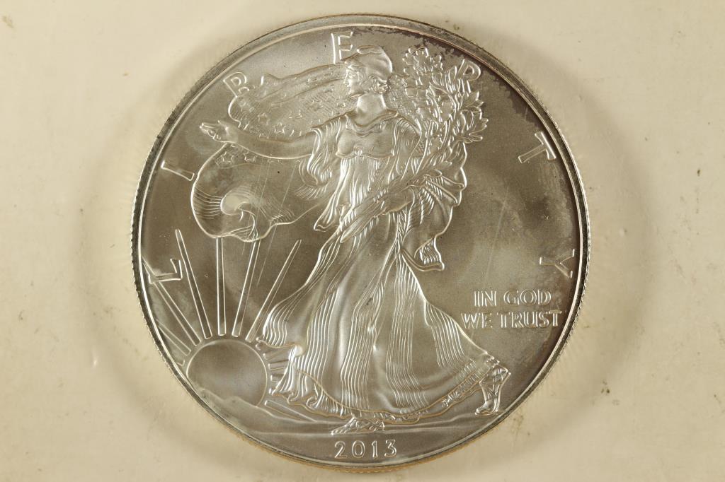2013 AMERICAN SILVER EAGLE BRILLIANT UNC (1 of 2)