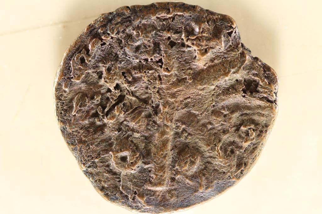 K=20 NUMMI BYZANTINE EMPIRE ANCIENT COIN (1 of 2)