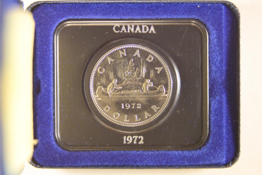 1972 CANADA DOLLAR BRILLIANT UNC (1 of 3)