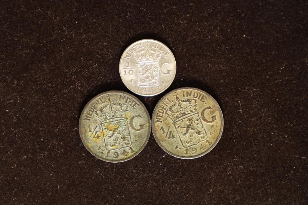 3-NETHERLAND / EAST INDIES SILVER COINS, 1942 1/10: GULDEN & 2-1941-1/4 GULDENS