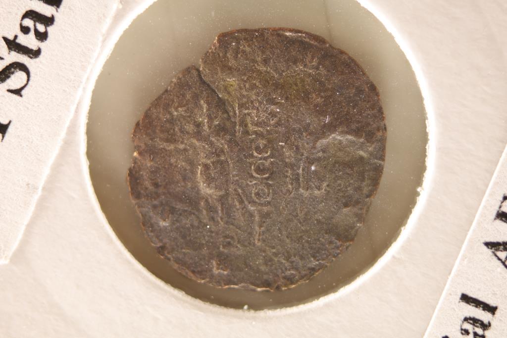 2 SOLDIERS WITH ONE STANDARD IMPERIAL ANCIENT COIN (1 of 3)