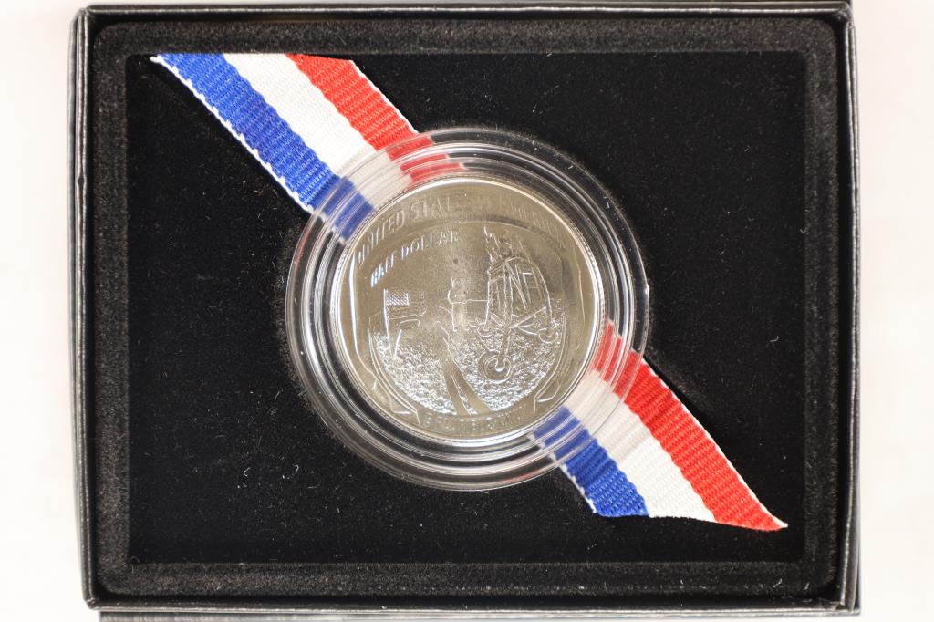 2019 APOLLO 11 50TH ANNIVERSARY COMMEMORATIVE (1 of 3)