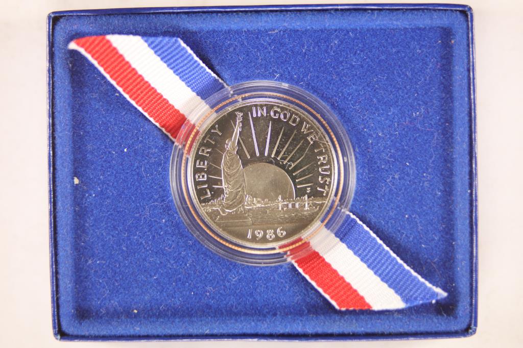 1986-S STATUE OF LIBERTY PROOF HALF DOLLAR IN BOX (1 of 3)