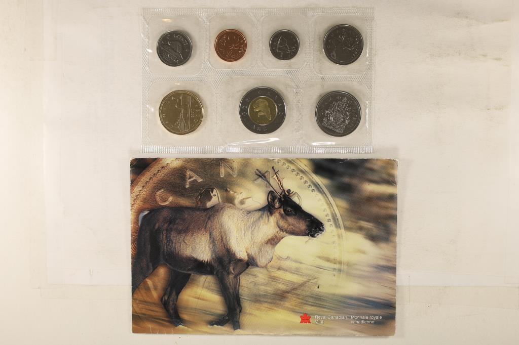 2001 CANADA UNC SET WITH ENVELOPE (1 of 2)