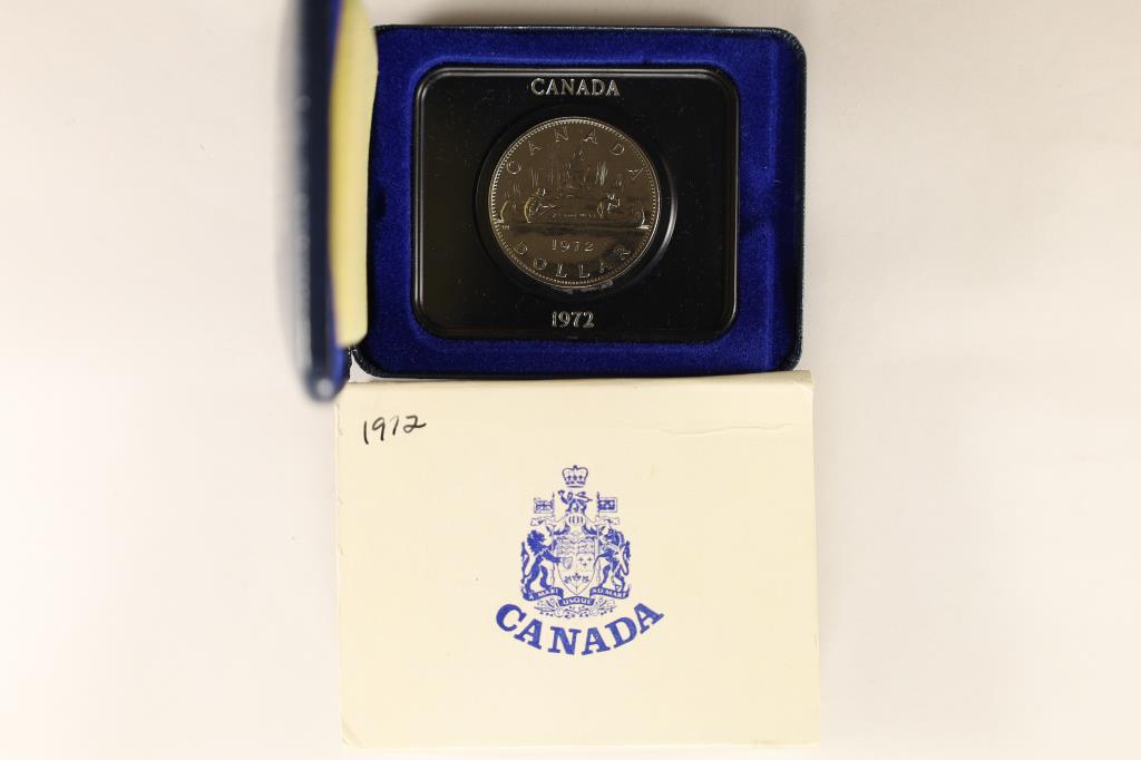 1972  CANADA UNC DOLLAR IN BLUE FLIP CASE (1 of 2)