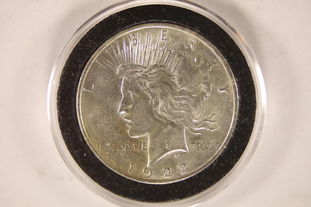 1923 PEACE SILVER DOLLAR BRILLIANT UNC IN HARD (1 of 2)