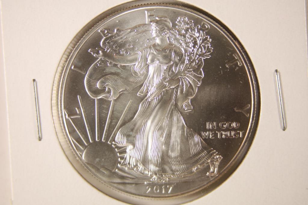 2017 AMERICAN SILVER EAGLE BRILLIANT UNC (1 of 2)