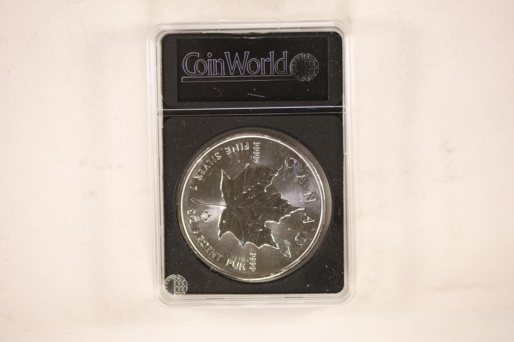 2014 CANADA SILVER $5 MAPLE LEAF 1 OZ. .9999 SILV. (1 of 2)
