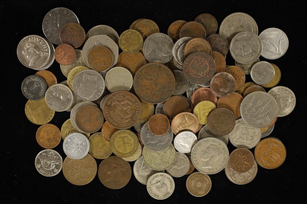 1 POUND FOREIGN ASSORTED COINS (1 of 1)