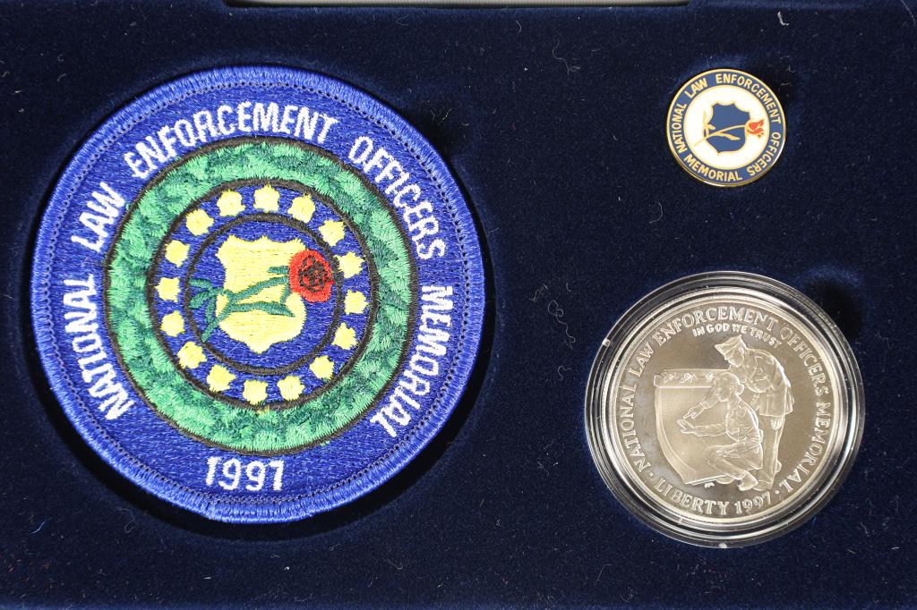 1997 NATIONAL LAW ENFORCEMENT OFFICERS INSIGNIA (1 of 4)