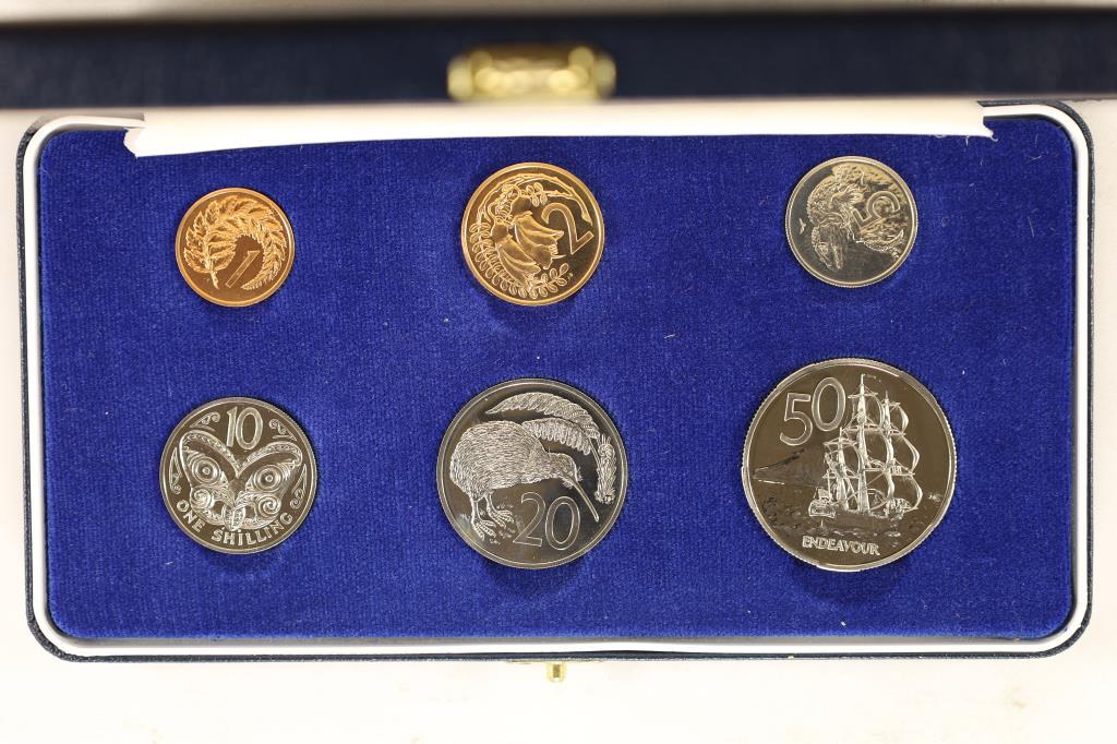 1968 NEW ZEALAND 6 COIN PROOF SET, ISSUED BY THE: NEW ZEALAND TREASURY IN ORIGINAL ROYAL MINT LONDON PACKAGING.