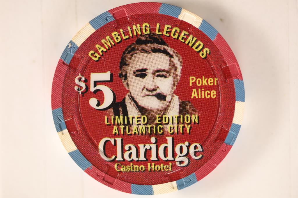 $5 CLARIDGE CASINO CHIP GAMBLING LEGENDS (1 of 2)