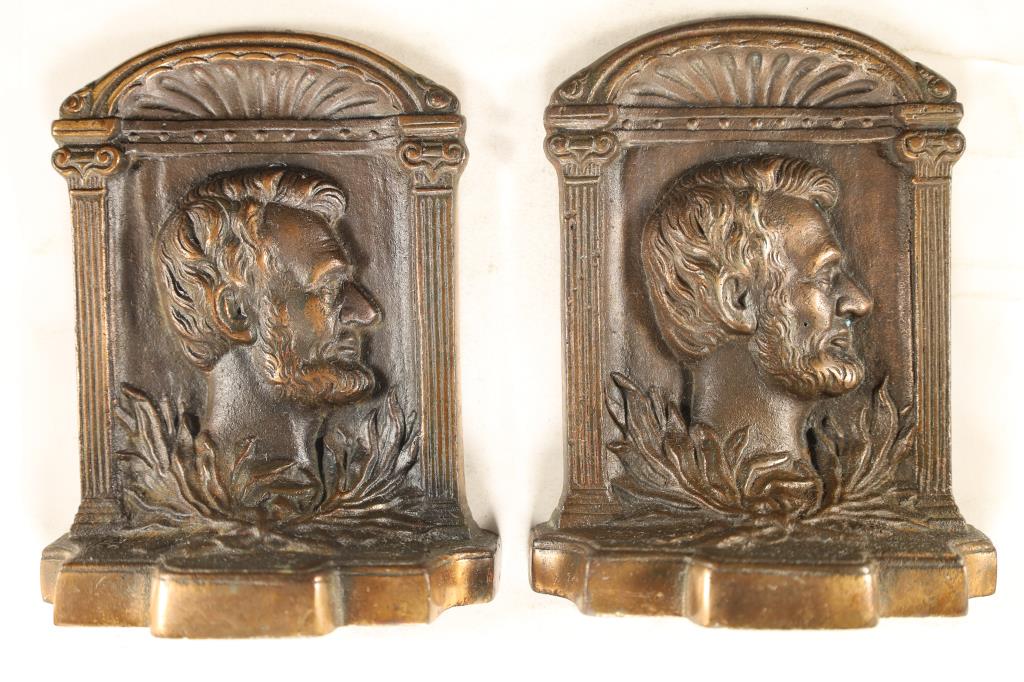 SET OF 2 ABRAHAM LINCOLN METAL BOOK ENDS.  EACH (1 of 4)