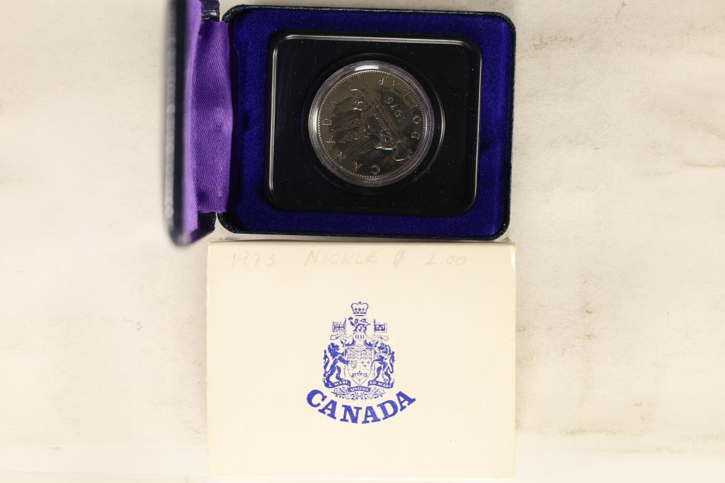 1976 CANADA UNC DOLLAR IN BLUE FLIP CASE, ORIGINAL (1 of 2)