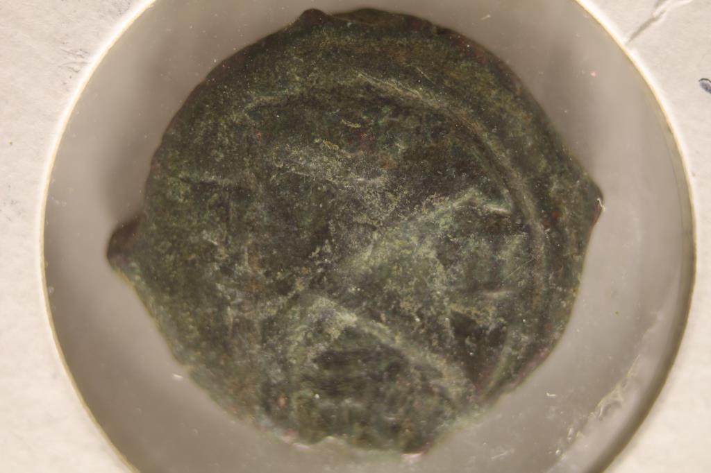 BYZANTINE EMPIRE HALF FOLLIS ANCIENT COIN (1 of 3)