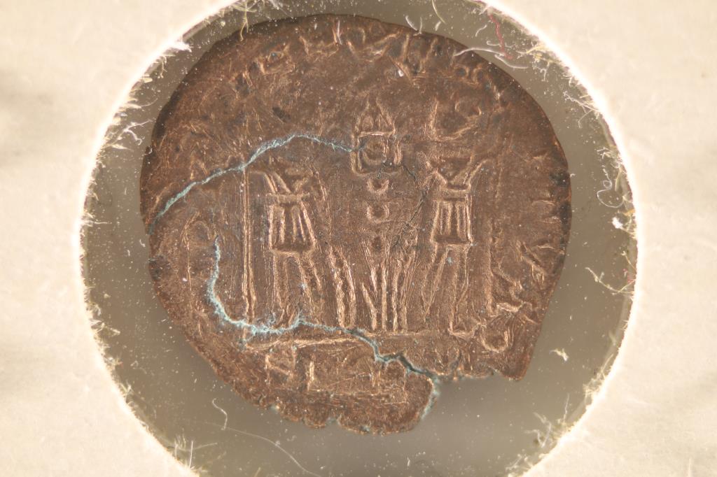 337-340 A.D. CONSTANTINE II ANCIENT COIN (1 of 2)